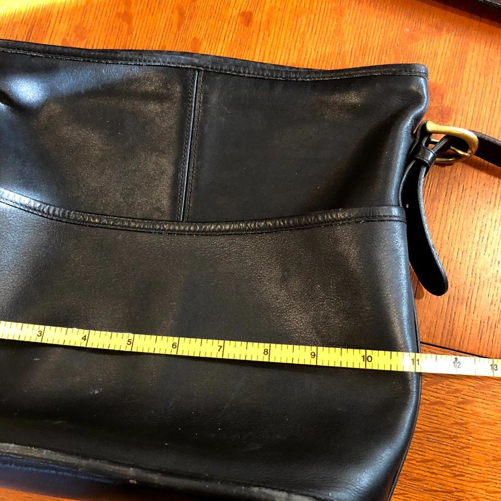 Vintage Coach  Bucket Shoulder Crossbody - Picture 7 of 14